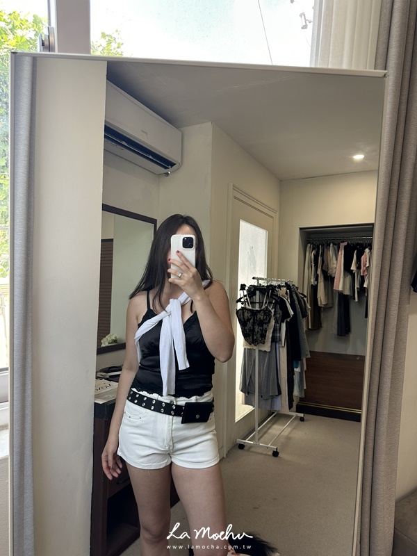 掛脖扭結紗質坑條上衣